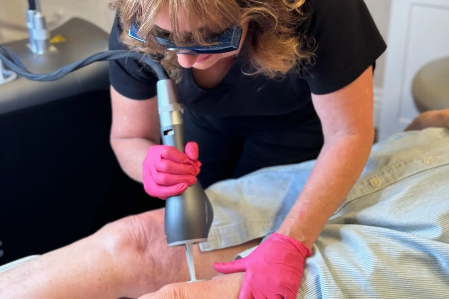 Laser treatment in progress